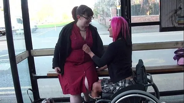 XXX Leah Caprice and her lesbian lover flashing at a busstop Saját videóim