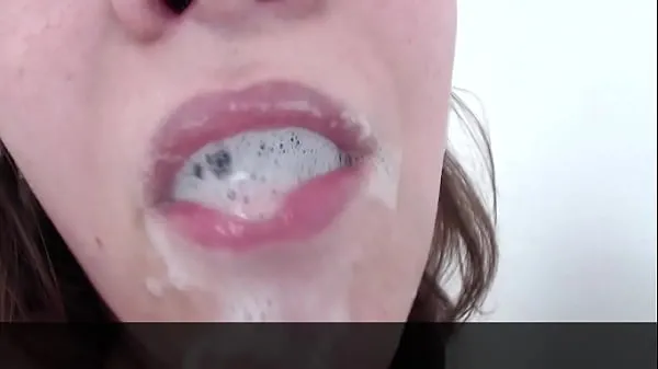XXX BBW Blows HUGE Spit Bubbles Deepthroat Dildo mine videoer