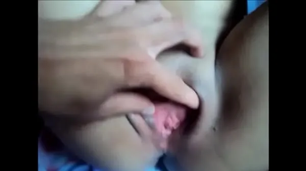 XXX young girl of 18 giving her pussy to her husband วิดีโอของฉัน