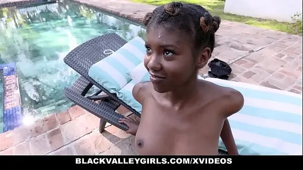 XXX BlackValleyGirls - Hot Ebony Teen (Daizy Cooper) Fucks Swim Coach วิดีโอของฉัน