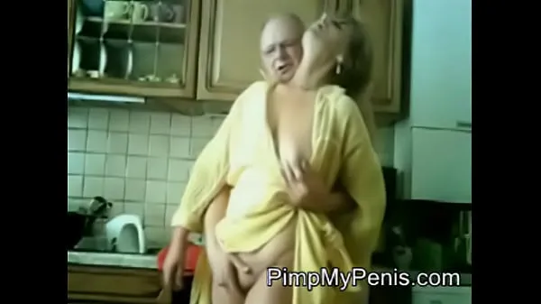 XXX old couple having fun in cithen Saját videóim
