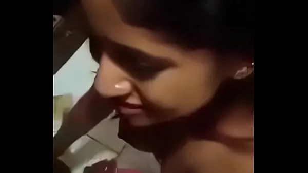 XXX Desi indian Couple, Girl sucking dick like lollipop Video saya