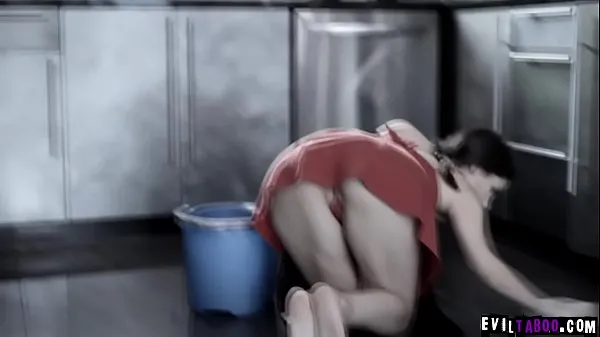 XXX European exploited housemaid intimidated to have sex to keep her job as a cleaner! Valentina Nappi <3 مقاطع الفيديو الخاصة بي