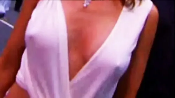 XXX Kylie Minogue See-Thru Nipples - MTV Awards 2002 Video saya