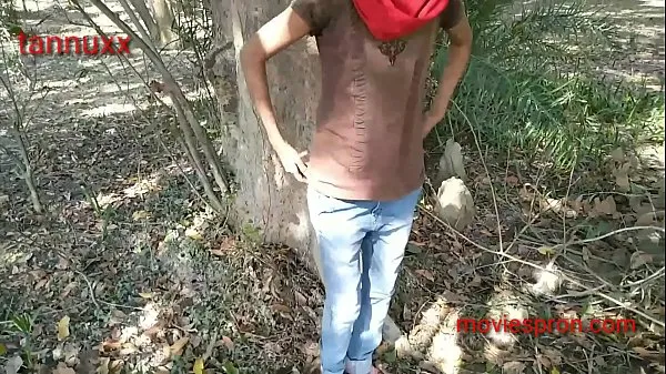 XXX Горячая подруга занимается сексом на улице, трахает киску индийского дези мои видео