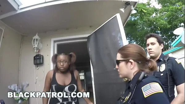 XXX BLACK PATROL - Police Officers Maggie Green and Joslyn Respond Domestic Disturbance Call moje videá