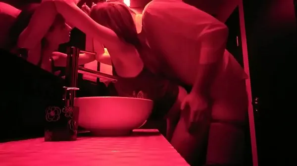 XXX Amateur couples fucking at backdoor of club Video của tôi