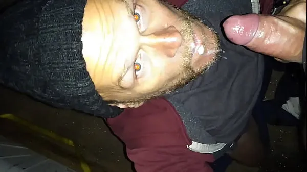XXX sucking Russian delivery guy in his truck first time میرے ویڈیوز