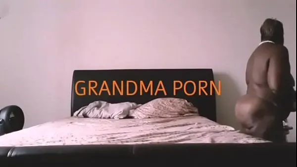 XXX Young boy fuck big booty ebony grandma mijn video's