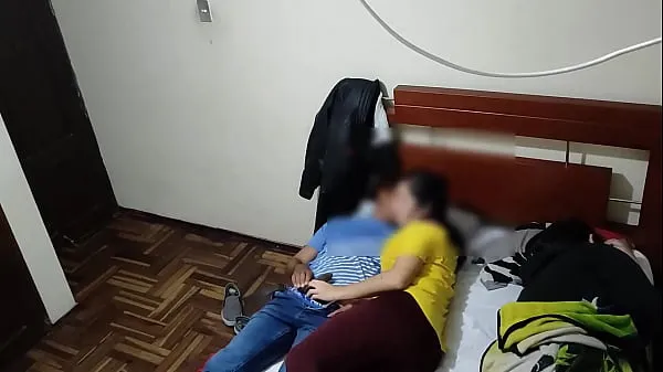 XXX my WIFE'S FRIEND stays at home and I end up having SEX with her Video của tôi