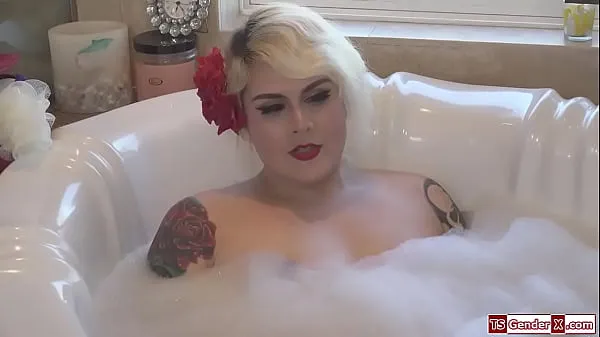 XXX Trans stepmom Isabella Sorrenti anal fucks stepson mých videí