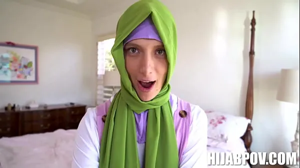XXX Hijab Hookups - Izzy Lush omat videoni