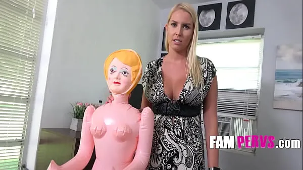 XXX I'm Offended You Bought A Sexdoll While I'm Here For You, Step Son - Vanessa Cage, Peter Green mine videoer