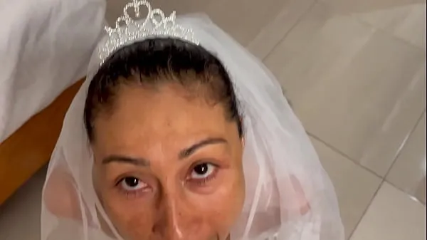 XXX Back From The Church, The Bride Asks If You Would Give Her A Facial, She Loves مقاطع الفيديو الخاصة بي