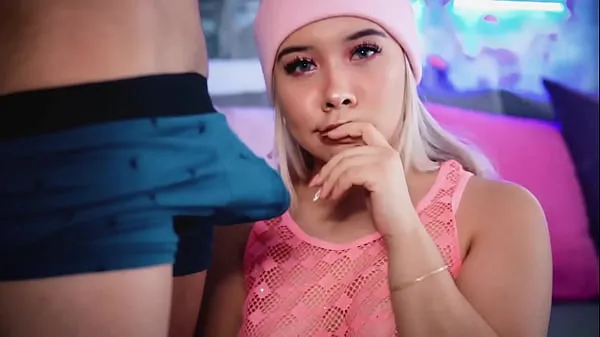 XXX Colombian blonde loves sucking her stepbrother's cock live mých videí