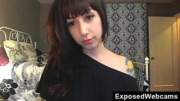 XXX Evelyn Masturbating in the Tube Video saya