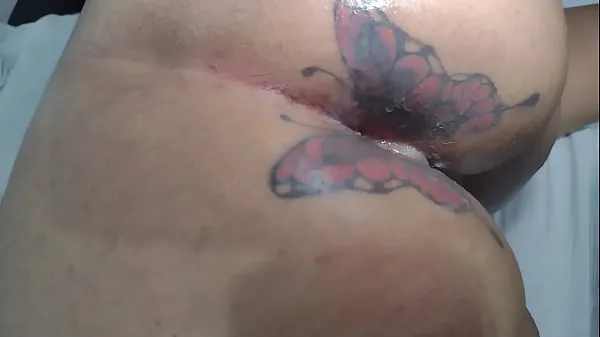 XXX MARY BUTTERFLY happy and smiling being pulled up and fucked by friend without a condom, clogs the ass of cum that comes to flow, all this in front of the corninho that films everything τα βίντεό μου
