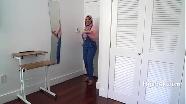 XXX Corrupting My Chubby Hijab Wearing StepNiece 私の動画