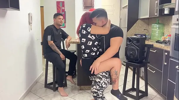 XXX I don't like that my girlfriend brings her best friend to our party because when she dances regueton he rubs his dick in her ass and she likes NTR Netorare moje videá