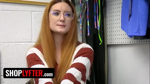 XXX Shoplyfter - Redhead Nerd Babe Shoplifts From The Wrong Store And LP Officer Teaches Her A Lesson mijn video's