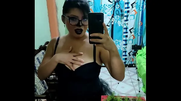 XXX This is the video of the dirty old woman!! She looks very sexy on Halloween, she dresses as Dracula and shows her beautiful tits. he thinks he can still have sex and make homemade porn moje filmy