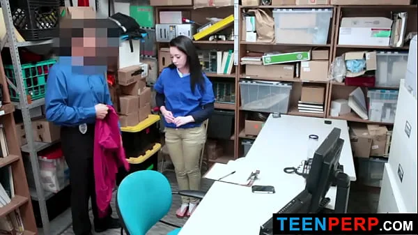 XXX Suspect Athena Rayne Was Given a Strip Search After Their Clothing Appeared a Bit Suspicious - teenperp Video saya